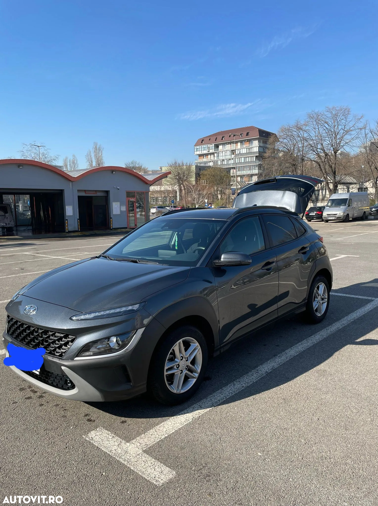 Hyundai KONA - 2