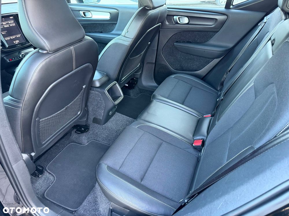 Volvo XC 40 D3 Momentum Pro - 18