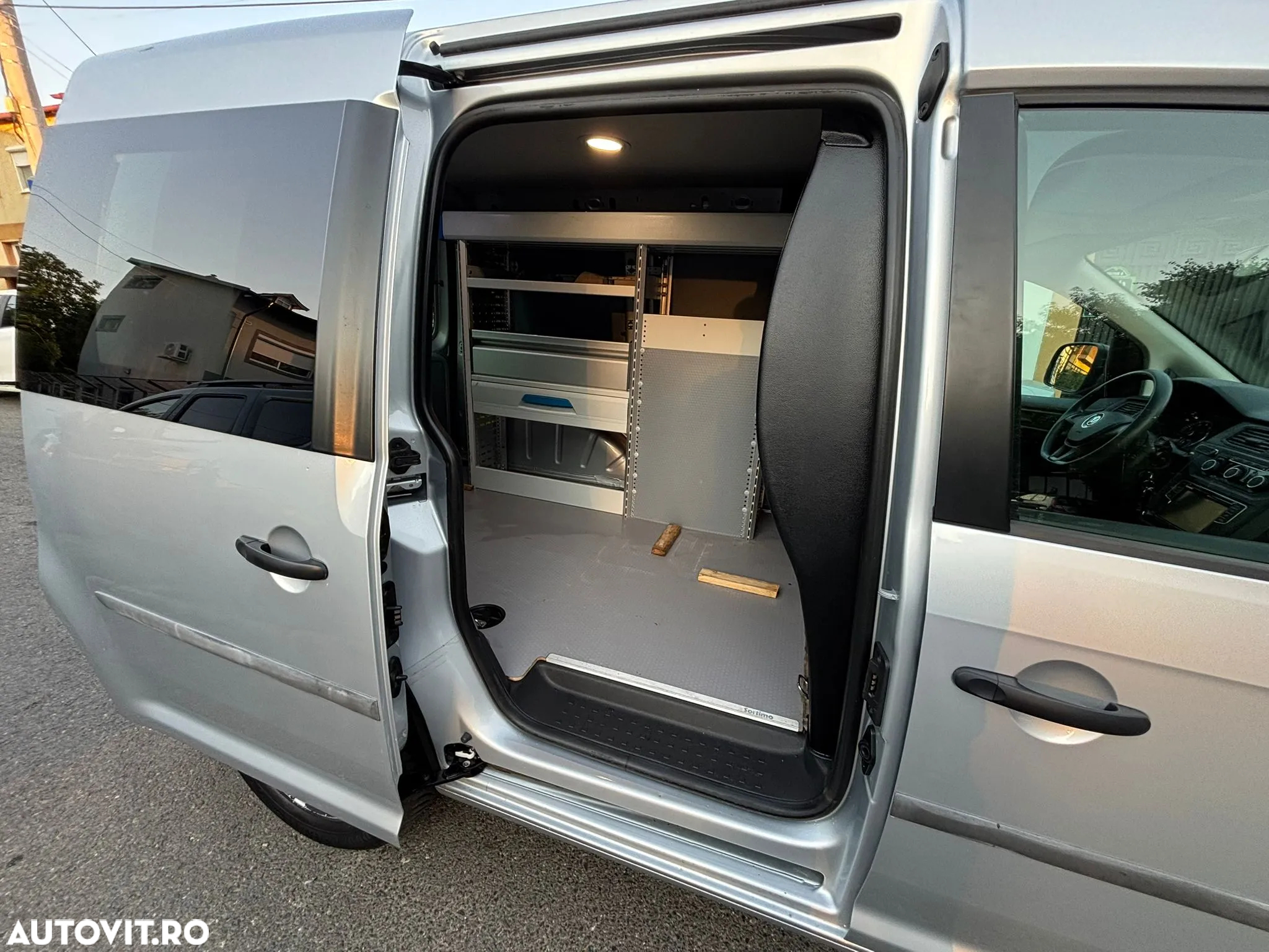 Volkswagen Caddy 1.4 BiFuel TGI (5-Si.) DSG Comfortline - 22