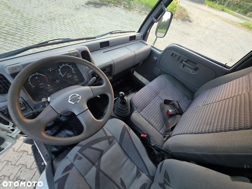 Nissan Cabstar 35.13 Skrzynia 4.20 M + HDS 1.5 Tony ! HMF K2(B3) 9.20 M Wysięgu  ! Super Stan  ! - 38