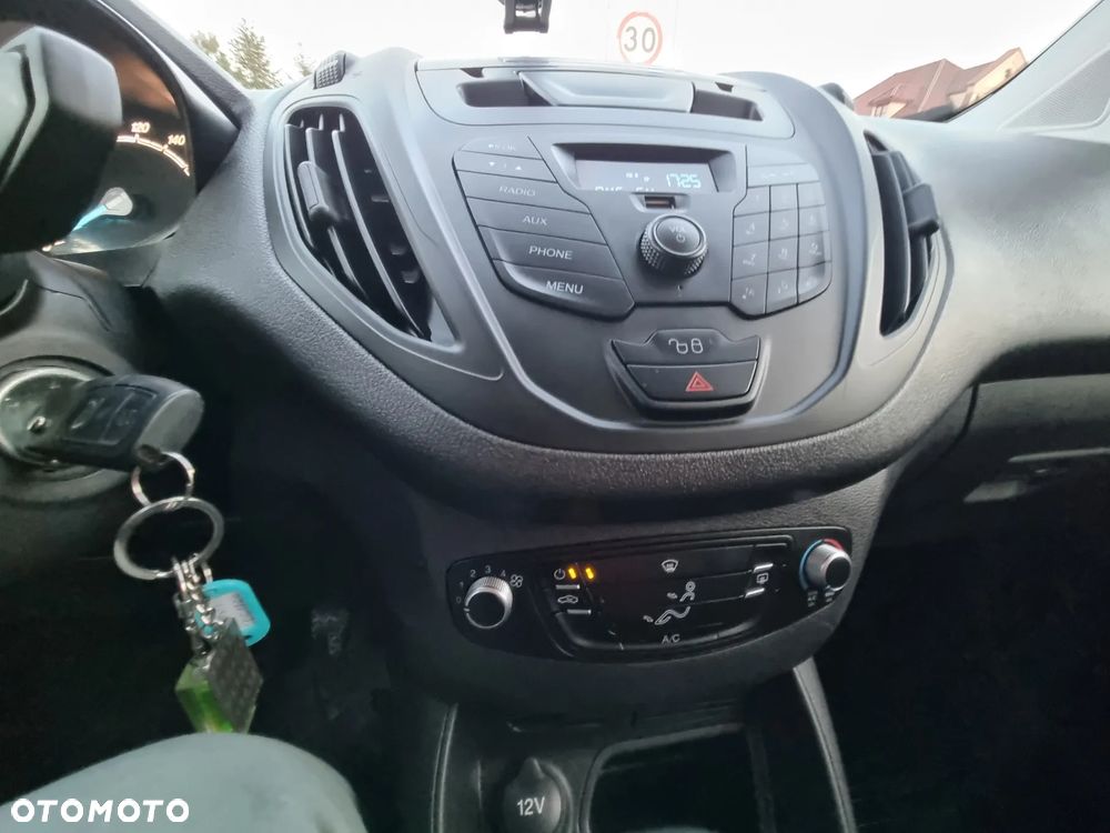 Ford TRANSIT COURIER - 29