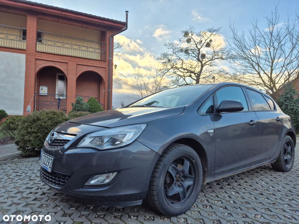 Opel Astra - 2