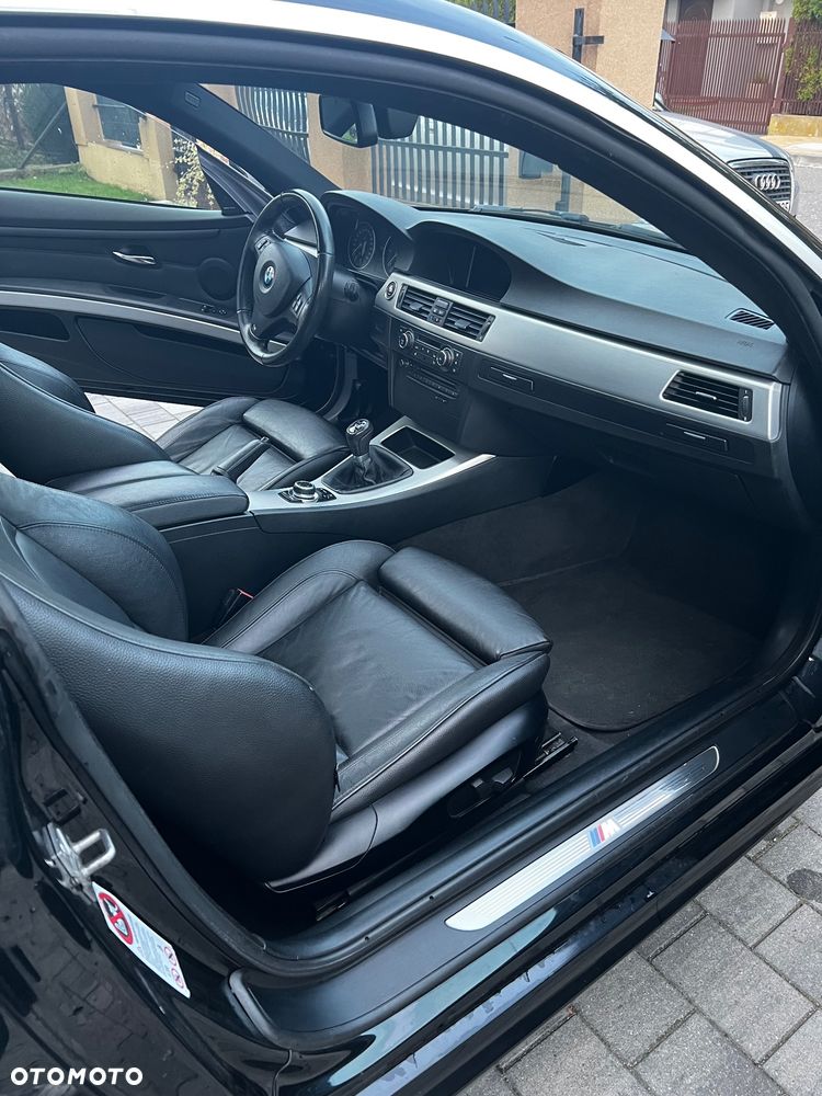 BMW Seria 3 330d - 33