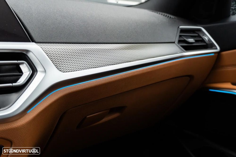 BMW 330 e Pack M Auto - 40
