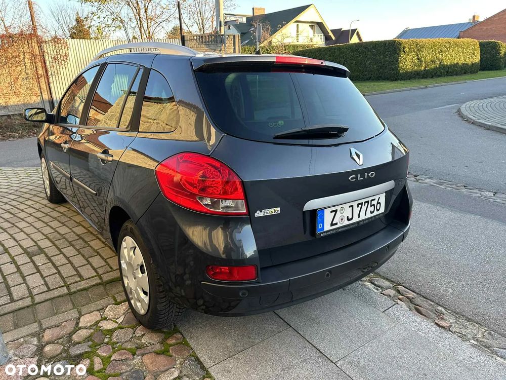 Renault Clio 1.2 16V Alize - 4