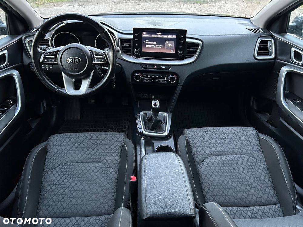 Kia XCeed 1.4 T-GDI M - 8