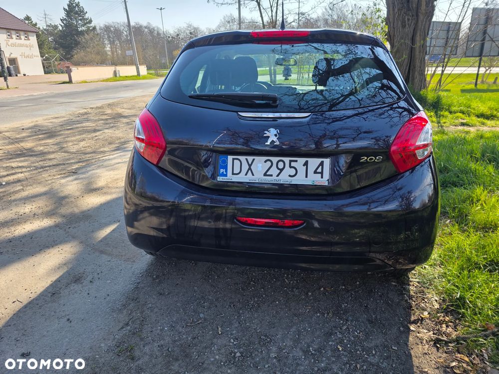 Peugeot 208 - 6