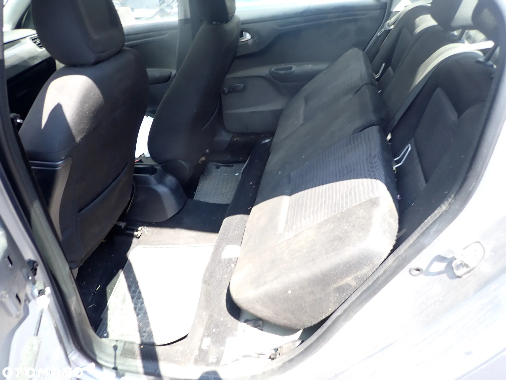 CZĘŚCI - Peugeot 301 1,6 EHDI BLUE HDI BHY 99KM 5B SEDAN 2018r. lakier KCA INDEX - 8342 - 6