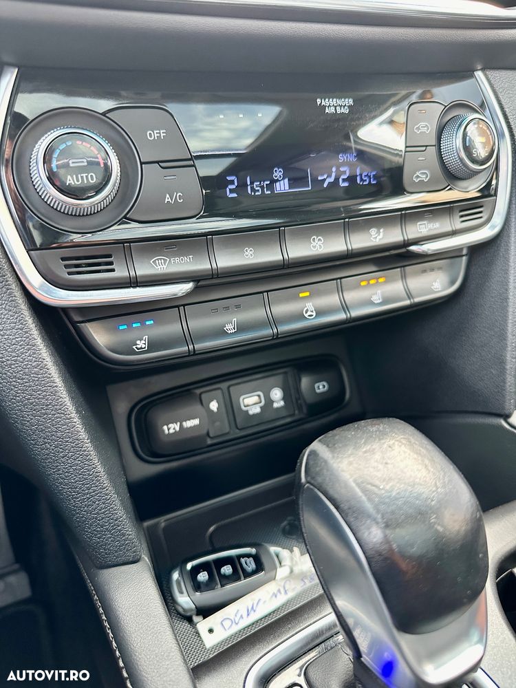 Hyundai Santa Fe 2.2 CRDi 4WD Automatik Premium - 23