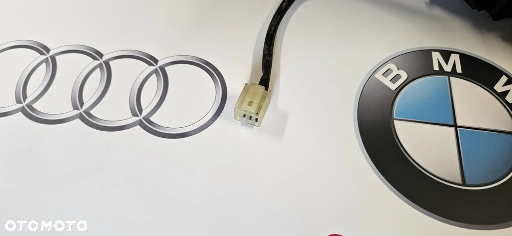 SUZUKI SWIFT III MK6 2005-2010 Lusterko Zewnętrzne prawe Lusterko pasażera 5 PIN ZCD - 2