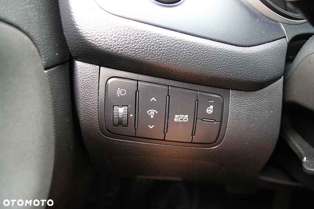 Kia Ceed - 37