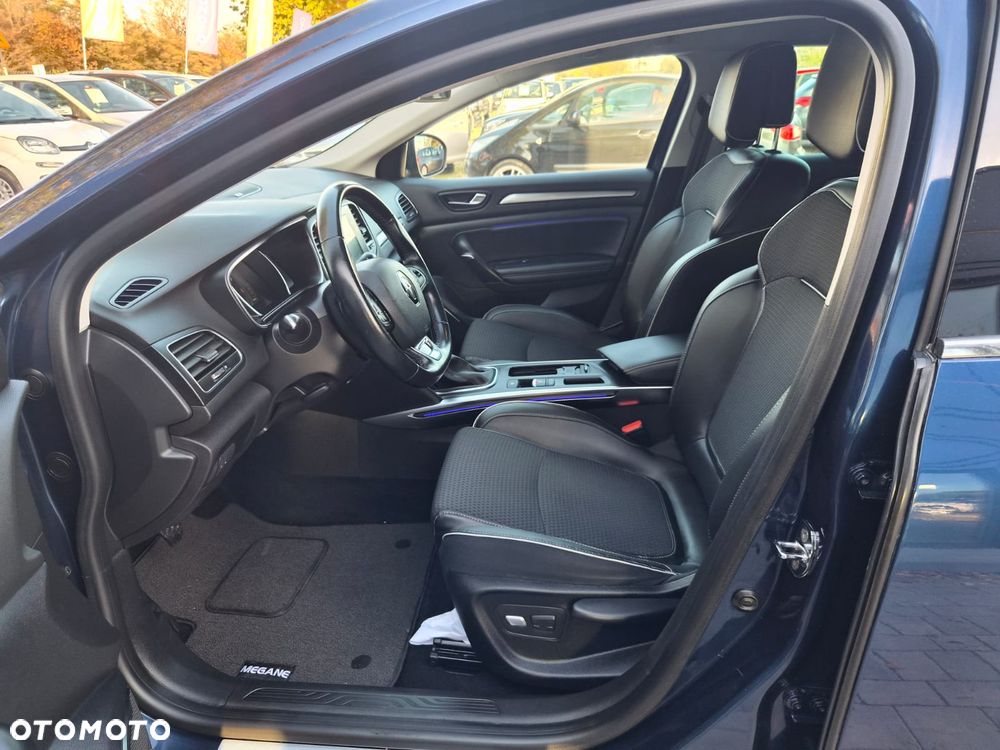 Renault Megane ENERGY TCe 115 Start & Stopp Paris Business - 30