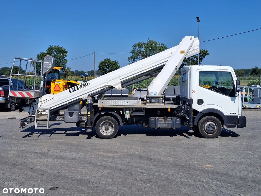 Nissan NT 400 35.13 - 5
