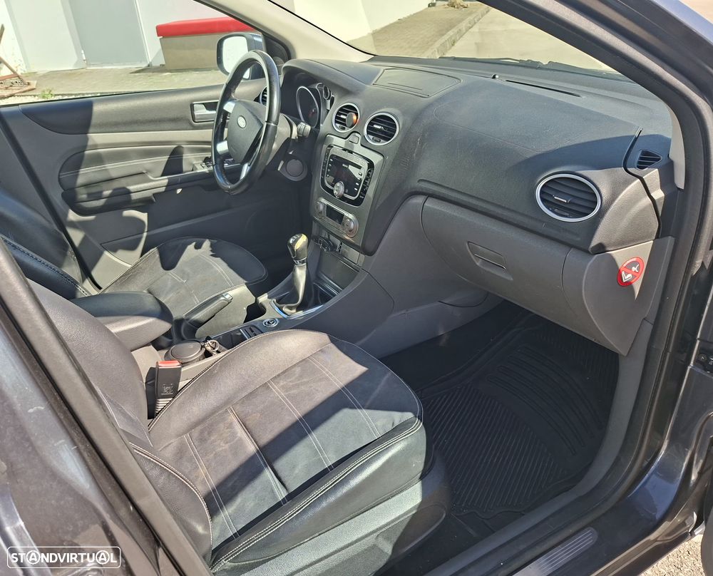 Ford Focus SW 1.6 TDCi Titanium - 10