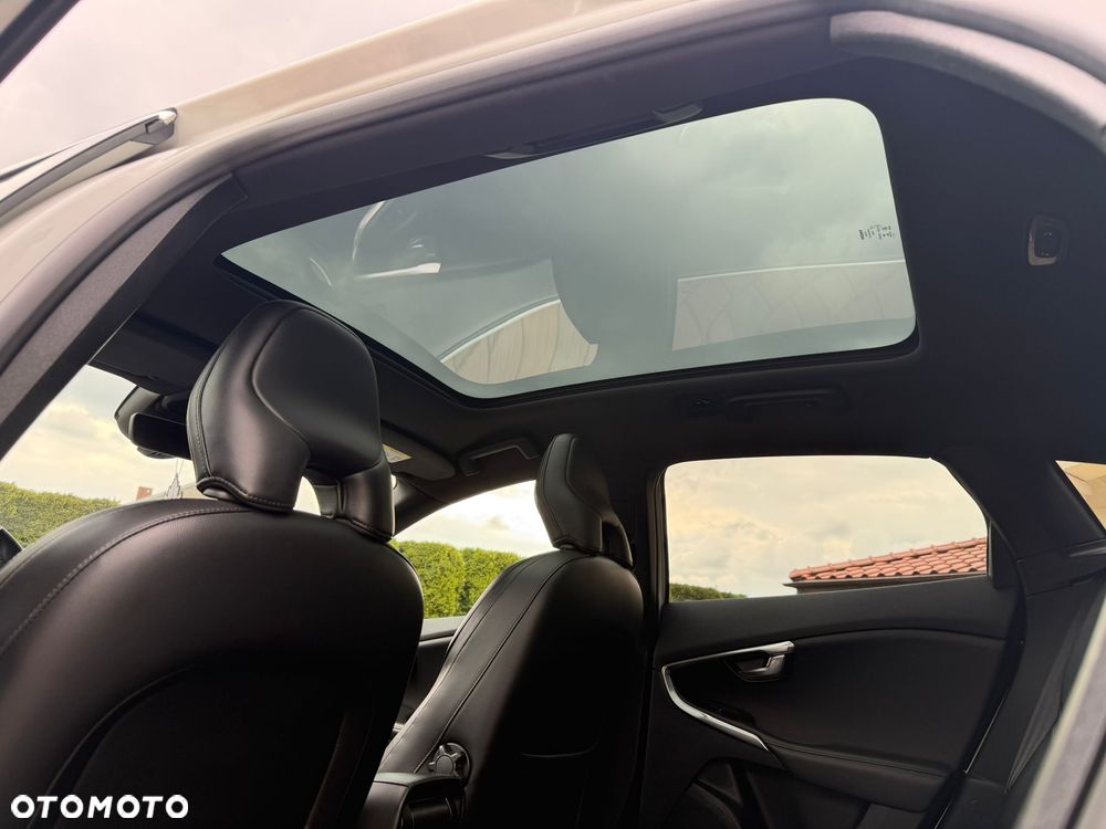 Volvo V40 D2 Inscription - 17