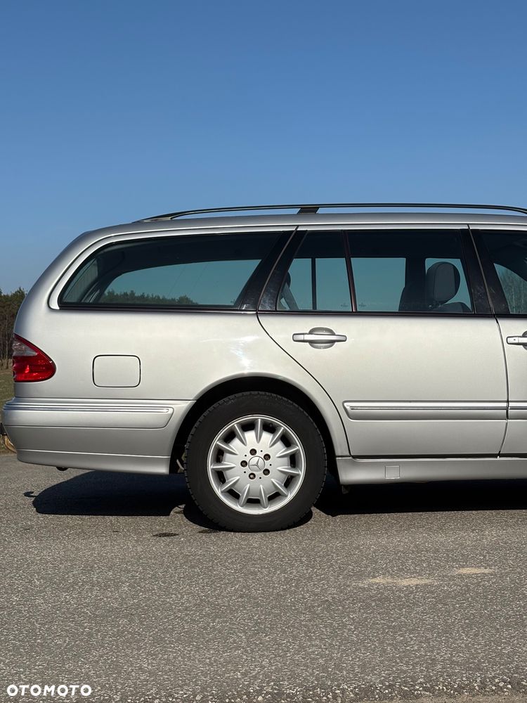 Mercedes-Benz Klasa E - 11