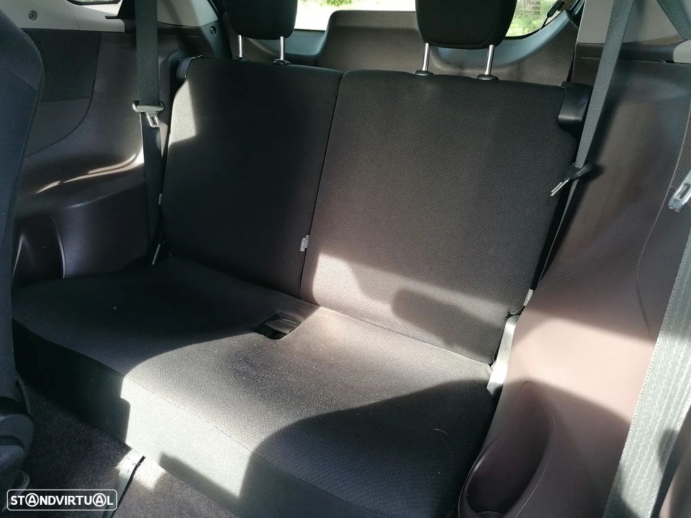 Toyota iQ 1.0 VVT-i Essential+AC - 10