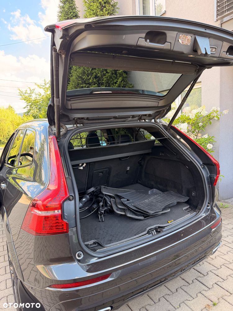 Volvo XC 60 T8 Plug-In Hybrid AWD R-Design - 17