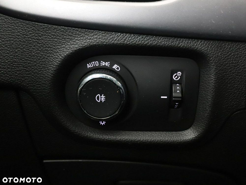 Opel Astra 1.6 D (CDTI) Start/Stop Business - 34