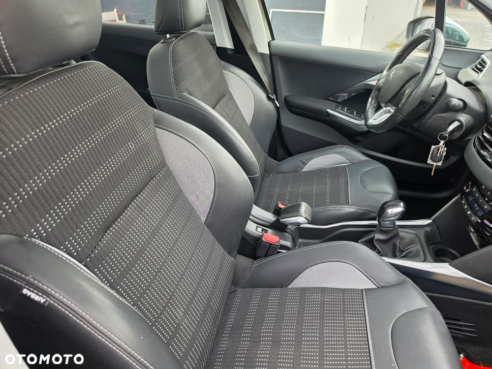 Peugeot 2008 - 33