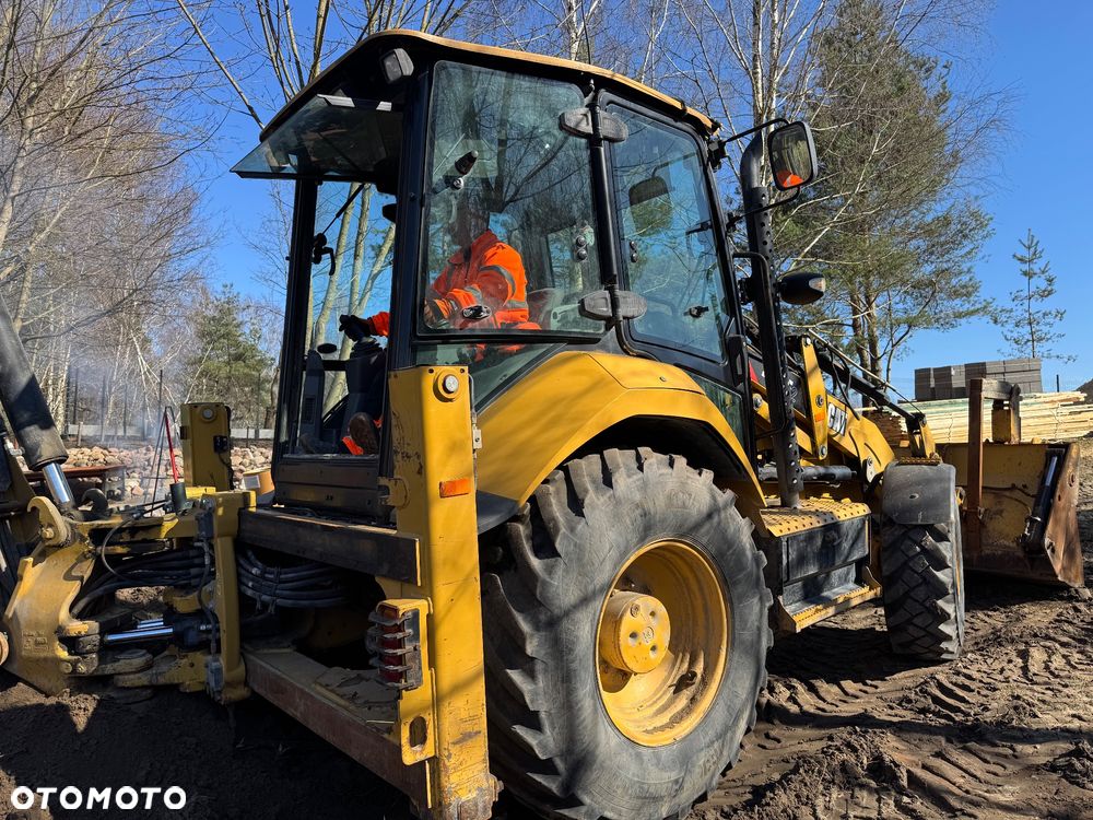 Caterpillar 432F2 - 4