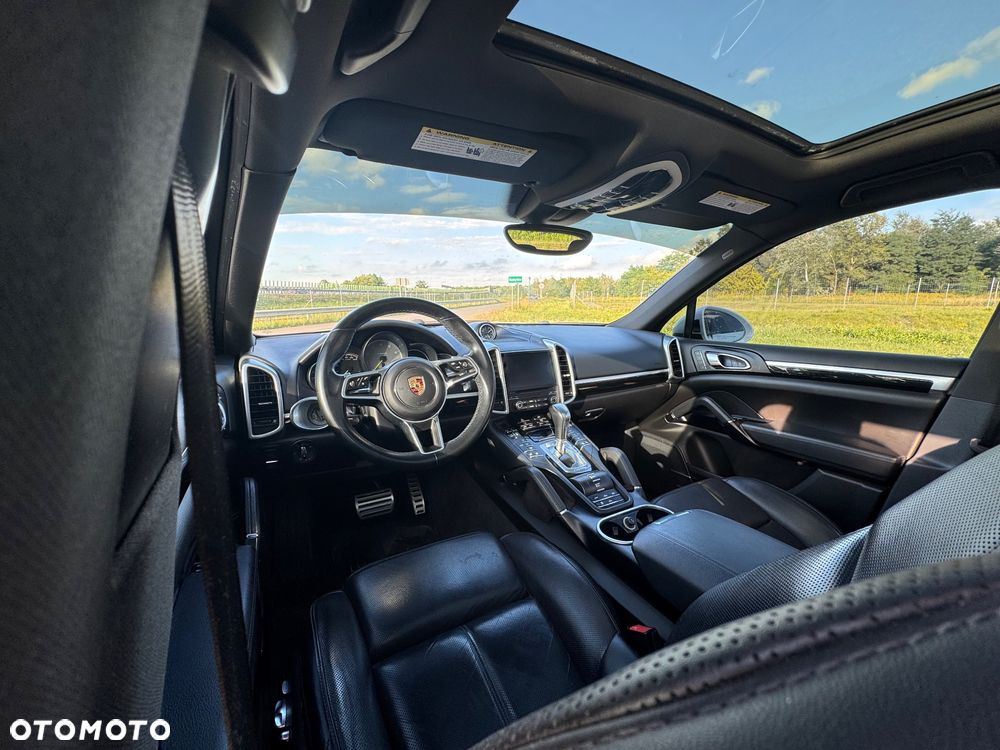 Porsche Cayenne S e-Hybrid Platinum Edition - 18