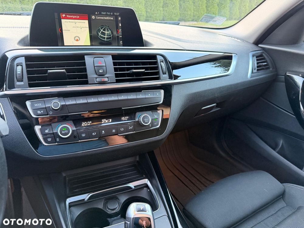 BMW Seria 1 120i GPF - 3