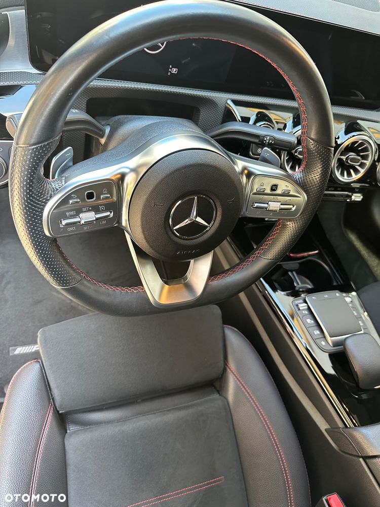 Mercedes-Benz CLA 180 Edition 1 7G-DCT - 28