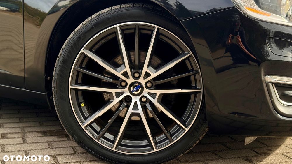 Volvo V60 D4 Geartronic Momentum - 12