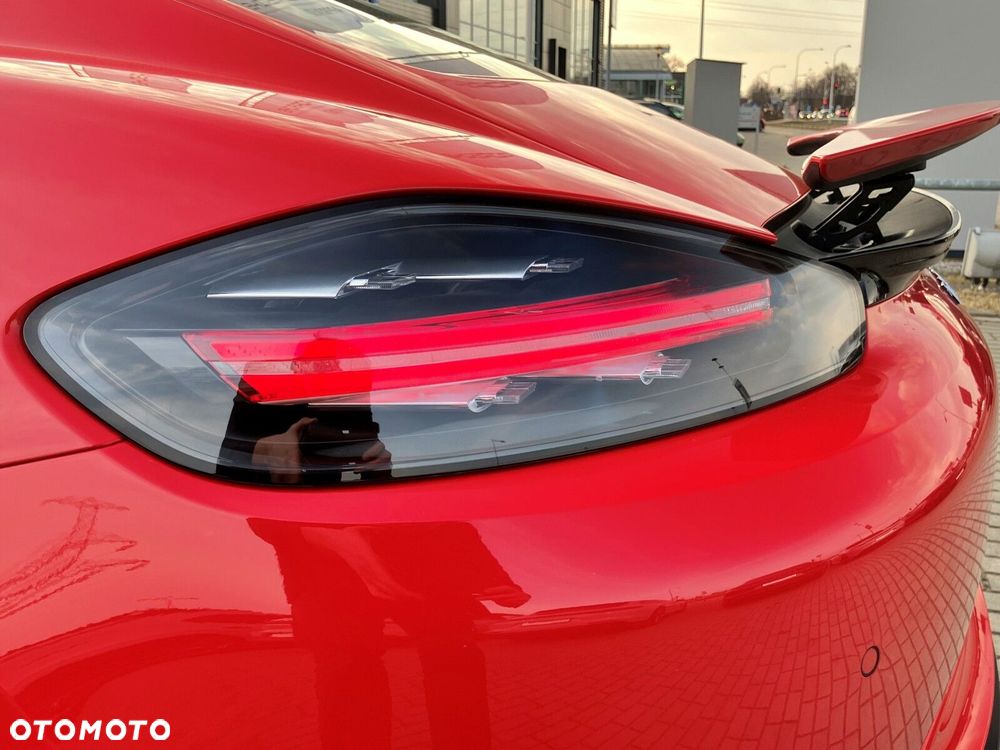 Porsche 718 Cayman - 13