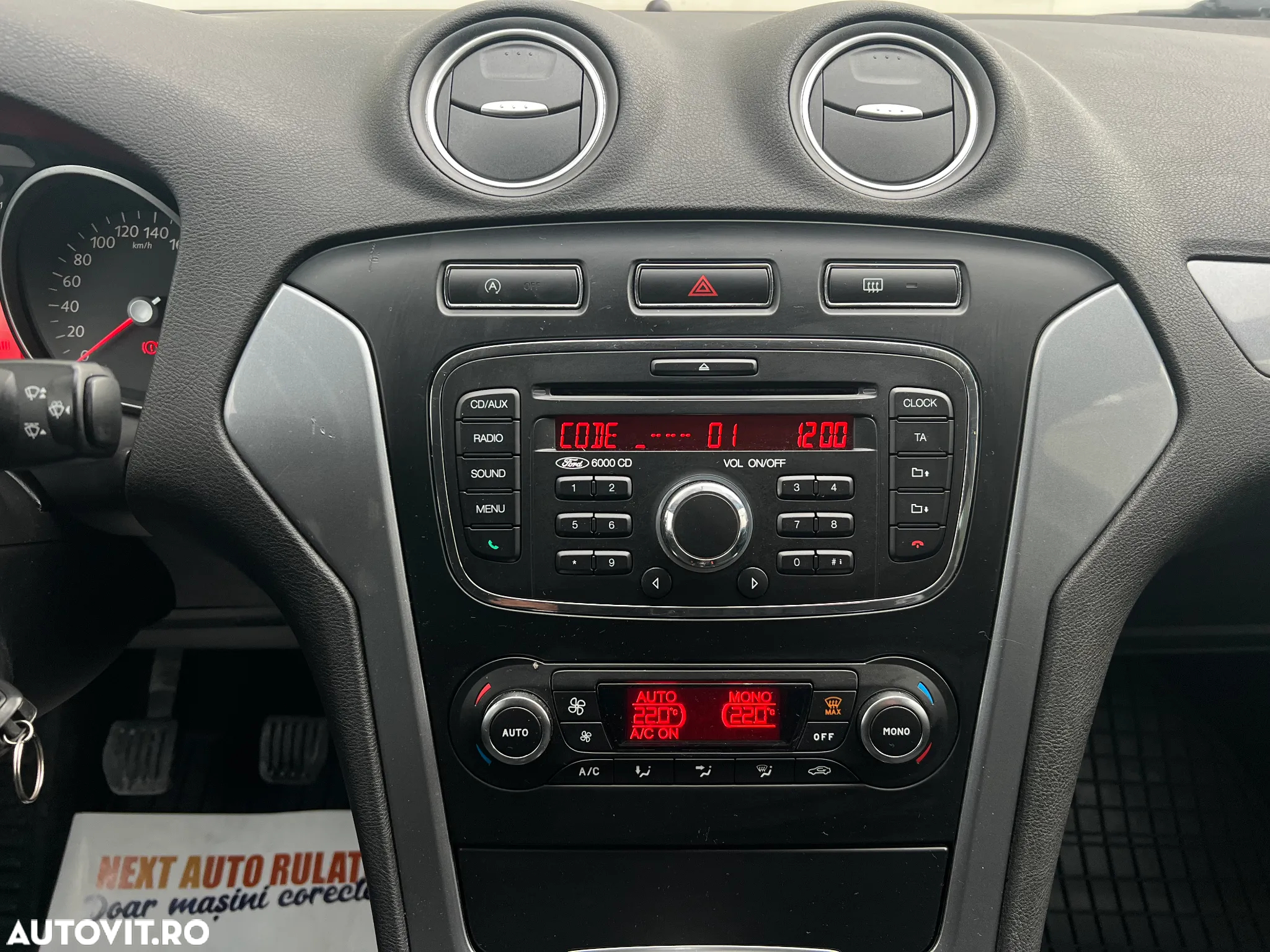 Ford Mondeo 1.6 TDCi Ambiente - 12