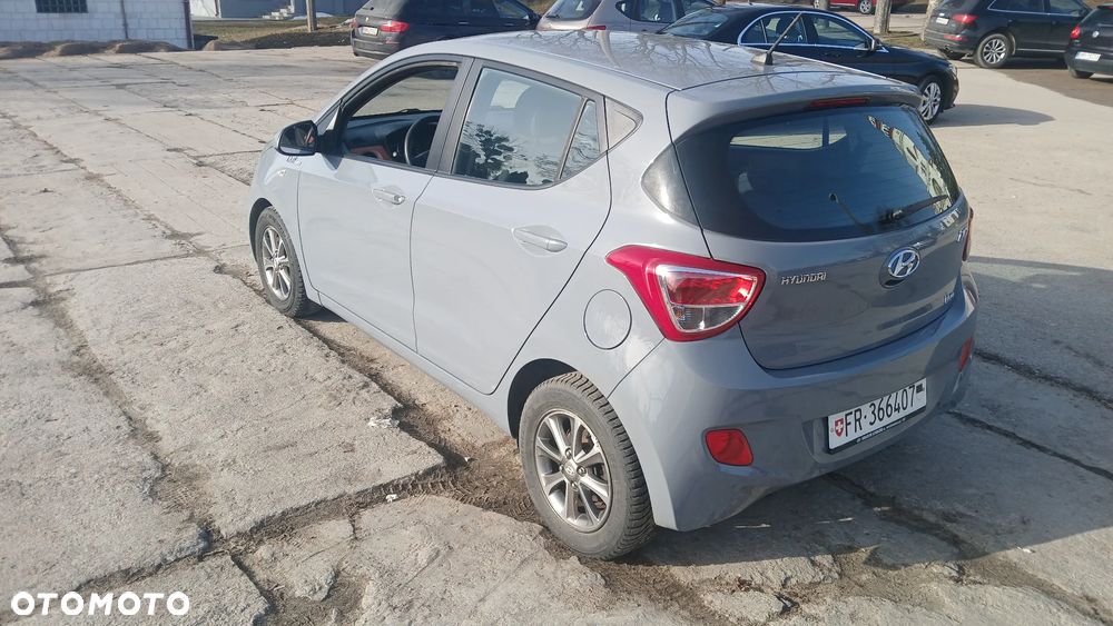 Hyundai i10 1.0 Black Line - 8