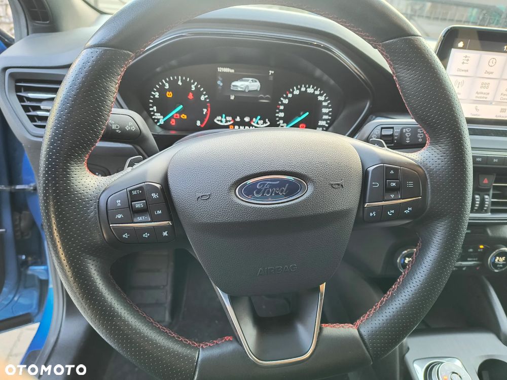 Ford Focus 1.5 EcoBoost ST-Line - 14