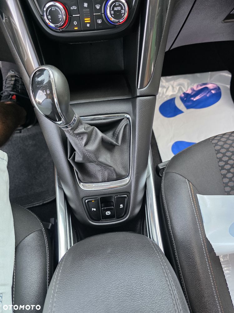 Opel Zafira 1.4 Turbo (ecoFLEX) Start/Stop Business Edition - 23