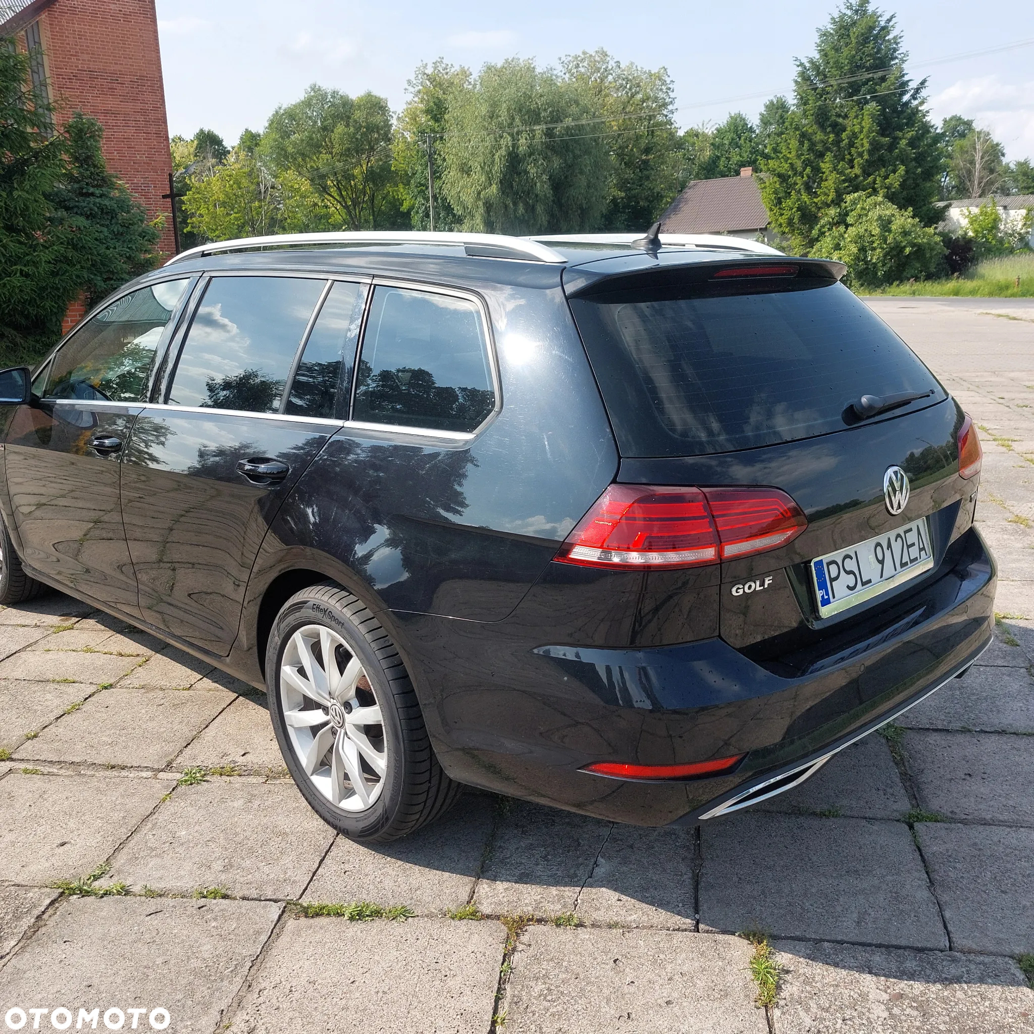 Volkswagen Golf - 4