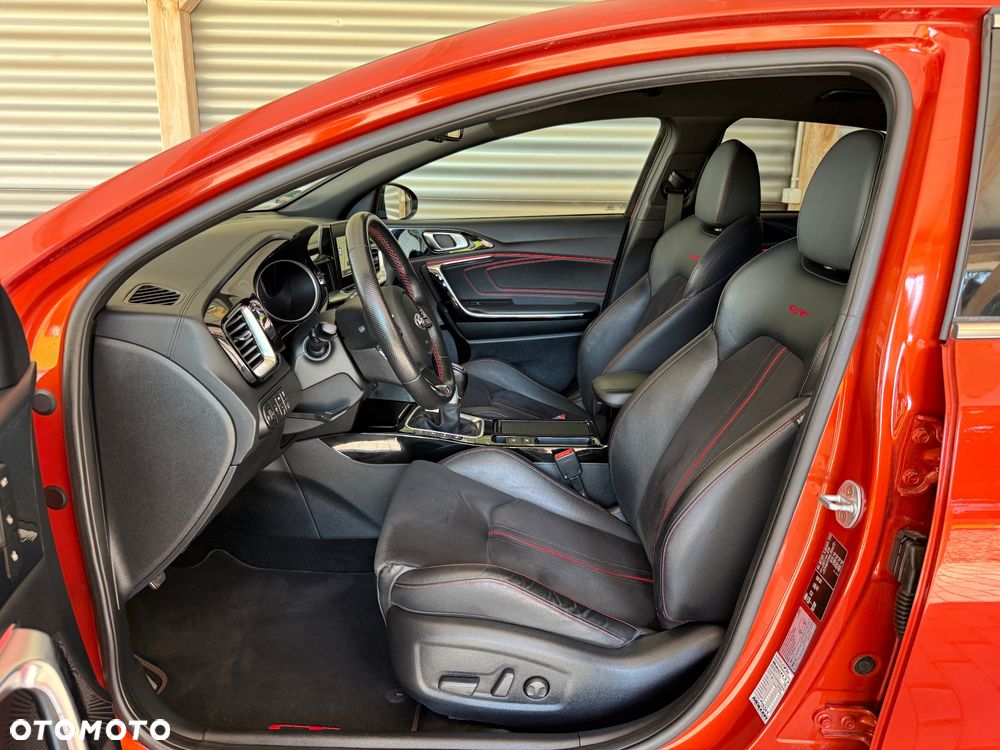 Kia ProCeed 1.6 T-GDI OPF GT - 19