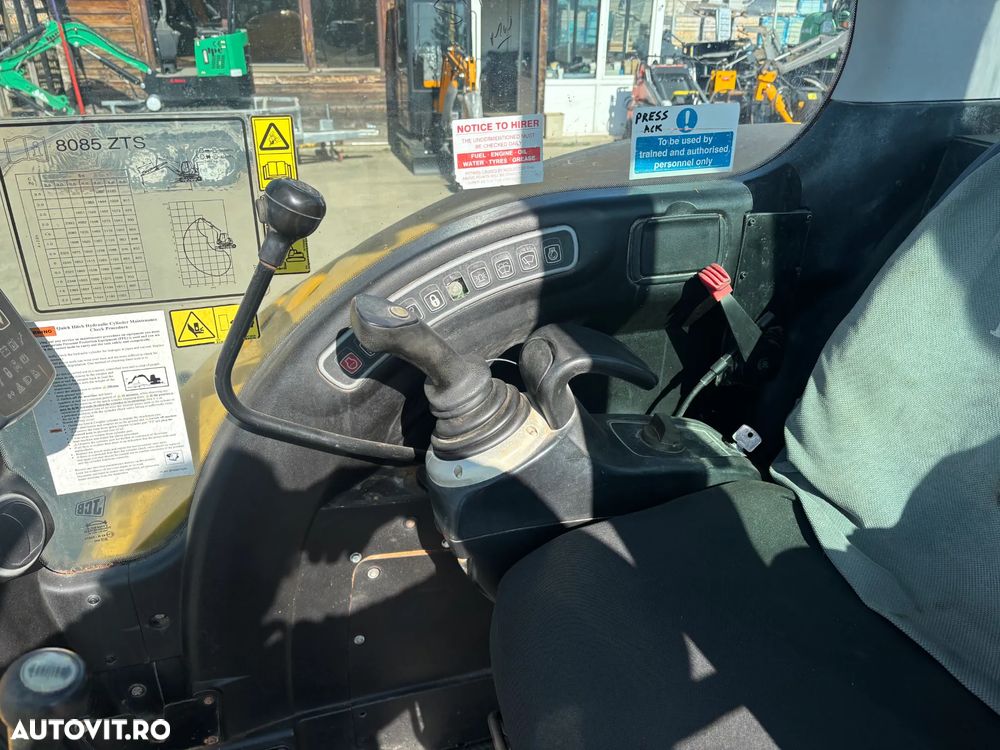 JCB 8085 ZTS - 11