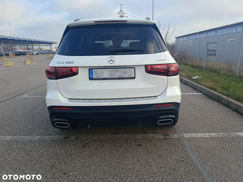 Mercedes-Benz GLB 250 4-Matic AMG Line 8G-DCT - 5
