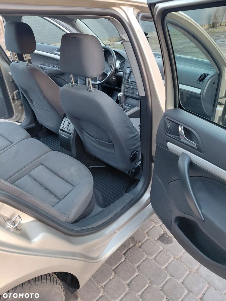 Skoda Octavia 1.9 TDI Ambiente - 8