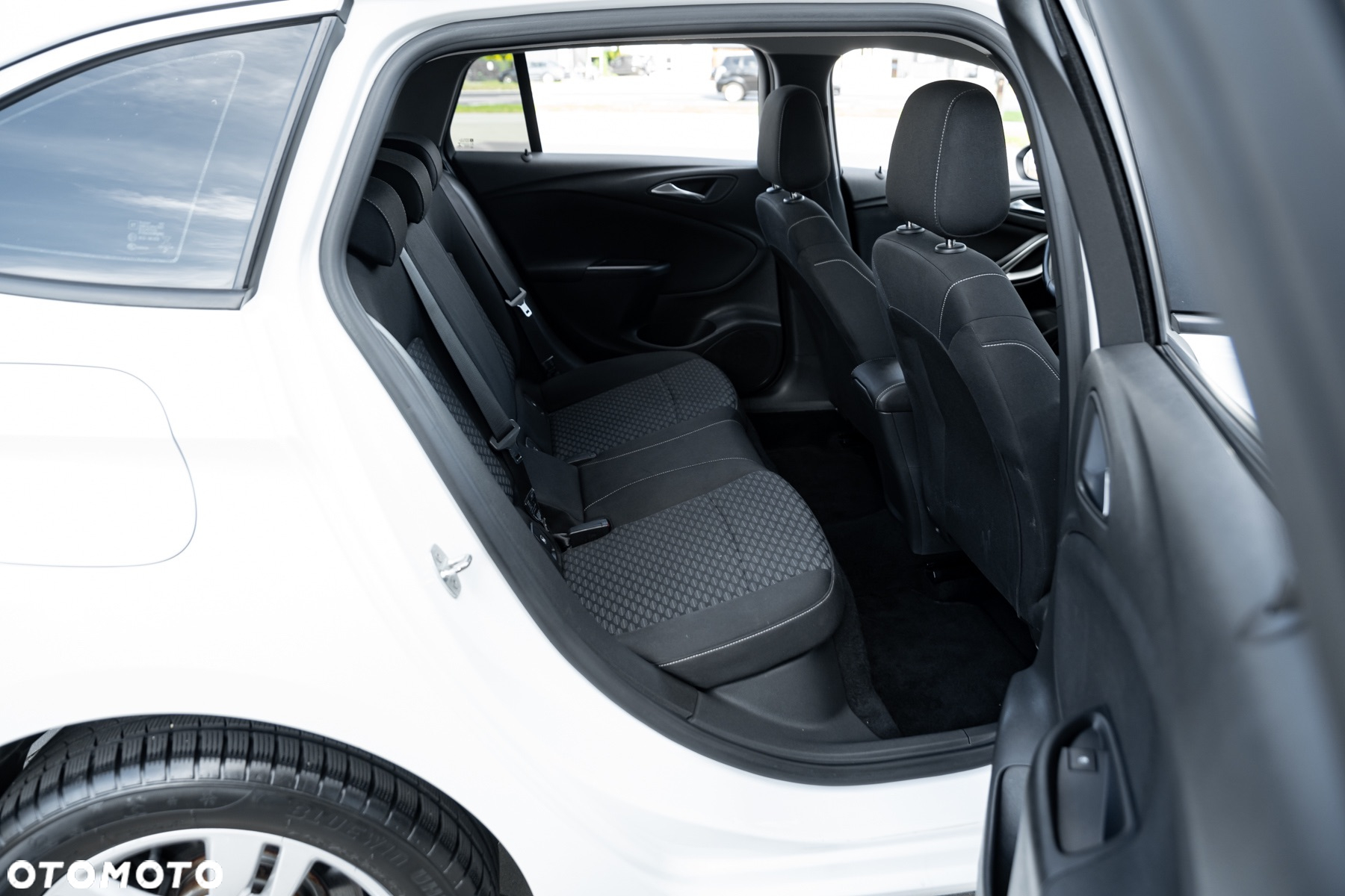 Opel Astra 1.6 D (CDTI) Automatik Sports Tourer Dynamic - 22