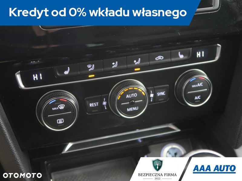 Volkswagen Passat Variant - 14