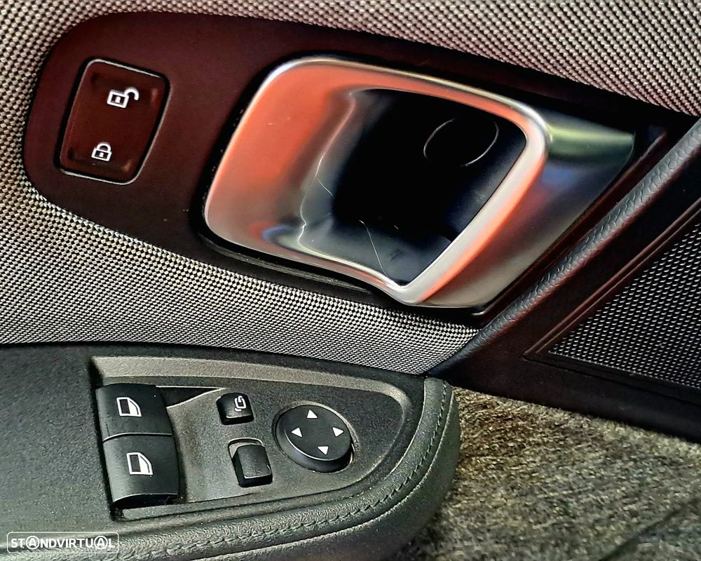 BMW i3 120Ah - 32