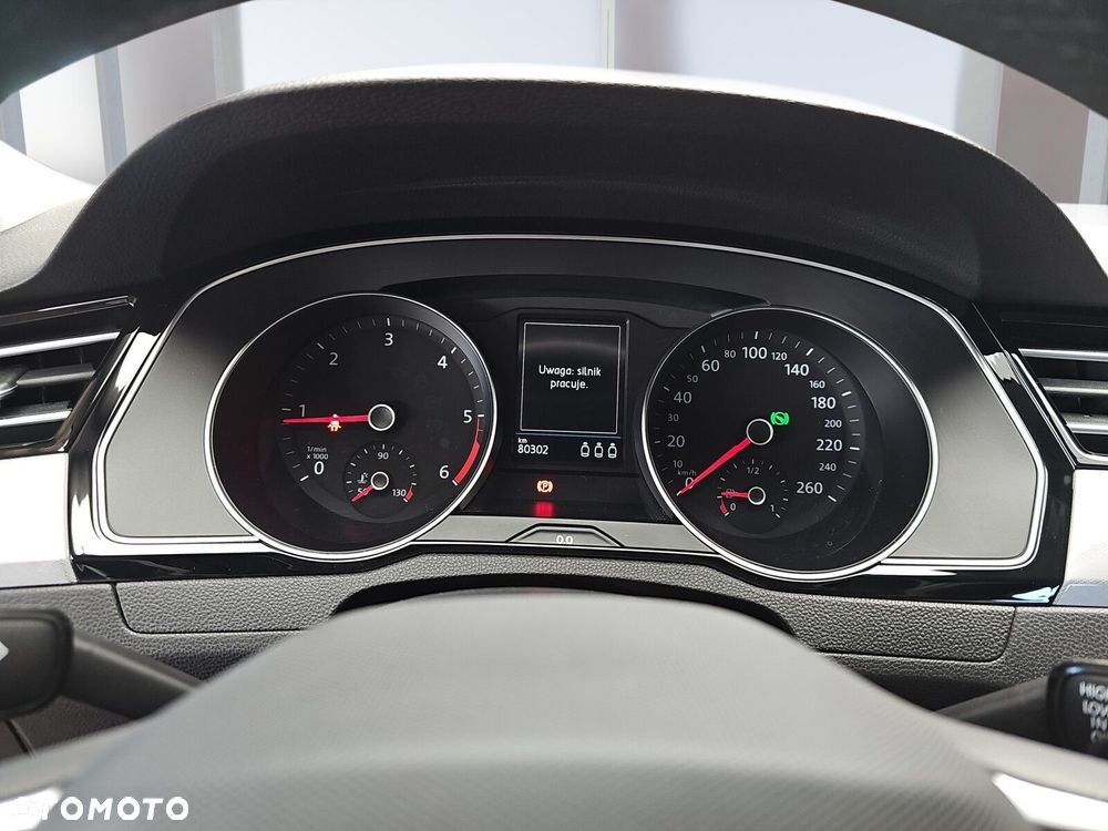 Volkswagen Passat - 22