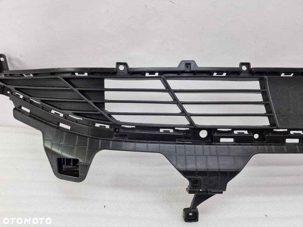 HYUNDAI TUCSON IV 20- KRATKA ŚRODKOWA ZDERZAKA PRZEDNIEGO PRZÓD POD RADAR , NR 86531-N7010 , NR AUKCJI KR437 - 4