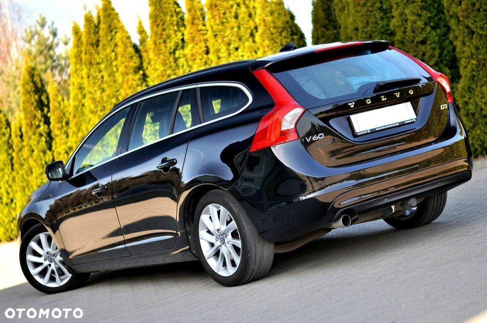 Volvo V60 D3 Summum - 4