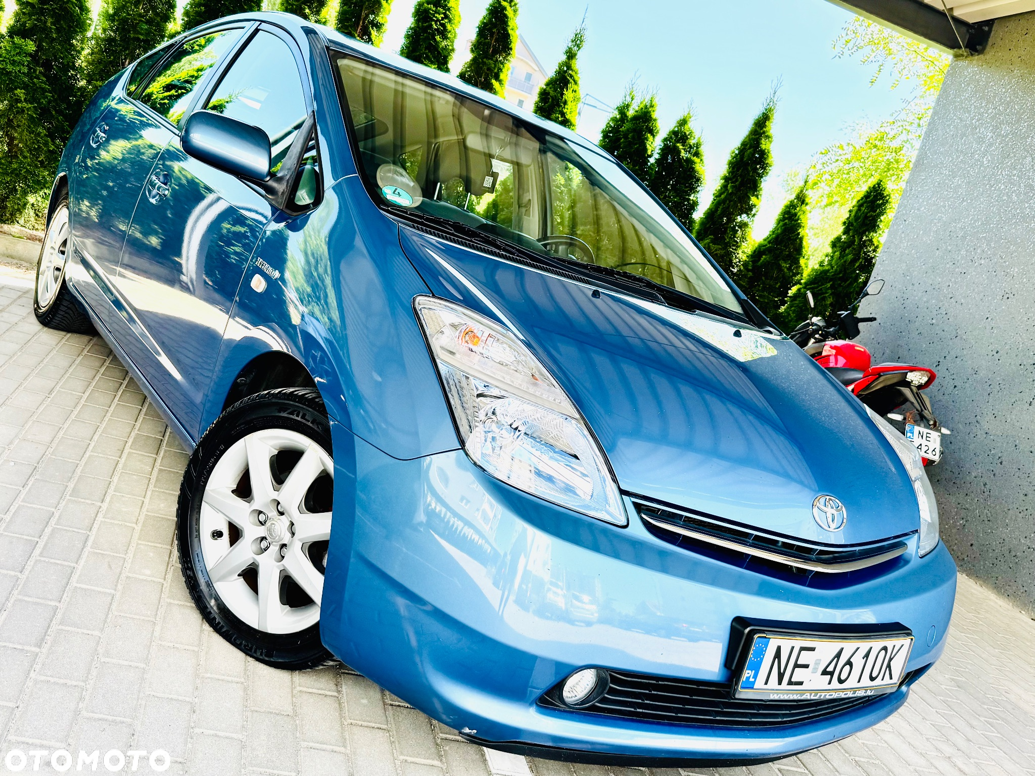 Toyota Prius - 2