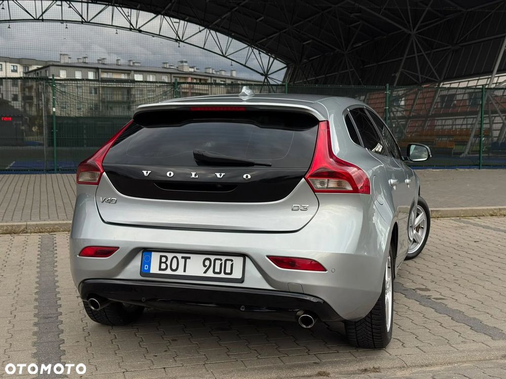 Volvo V40 D3 Summum - 15