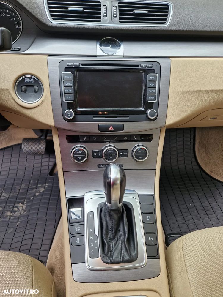 Volkswagen Passat 1.6 TDI BlueMotion Technology DSG Comfortline - 10