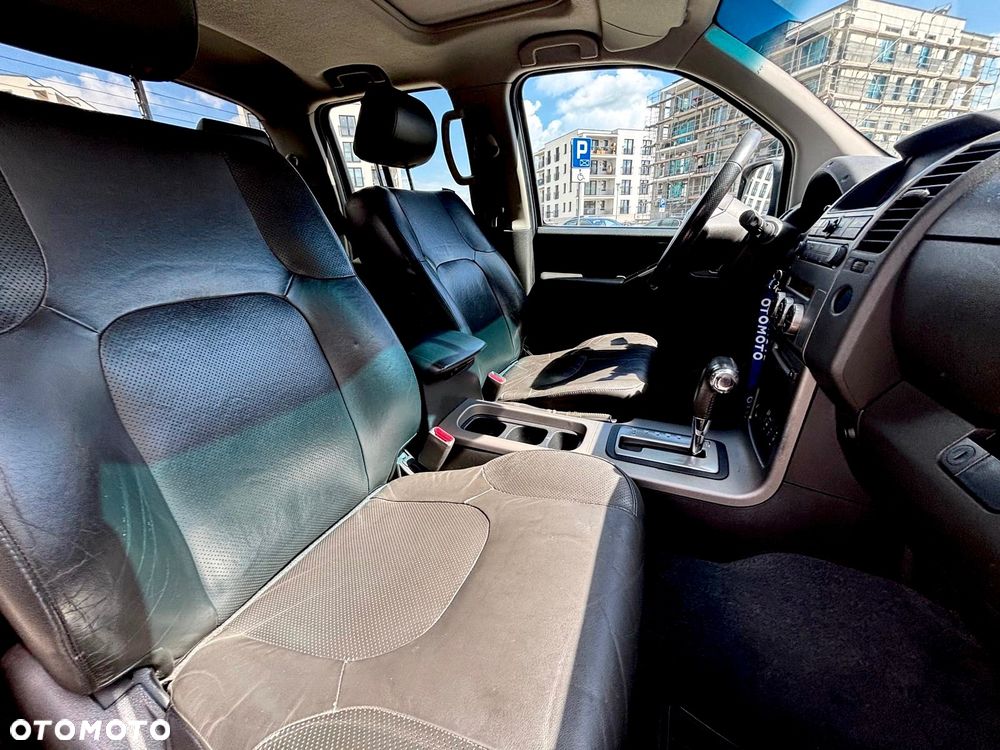 Nissan Navara 2.5 D LE - 11