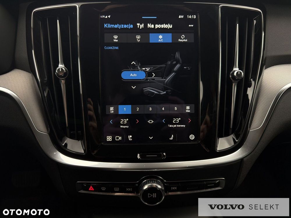 Volvo V60 Cross Country - 21